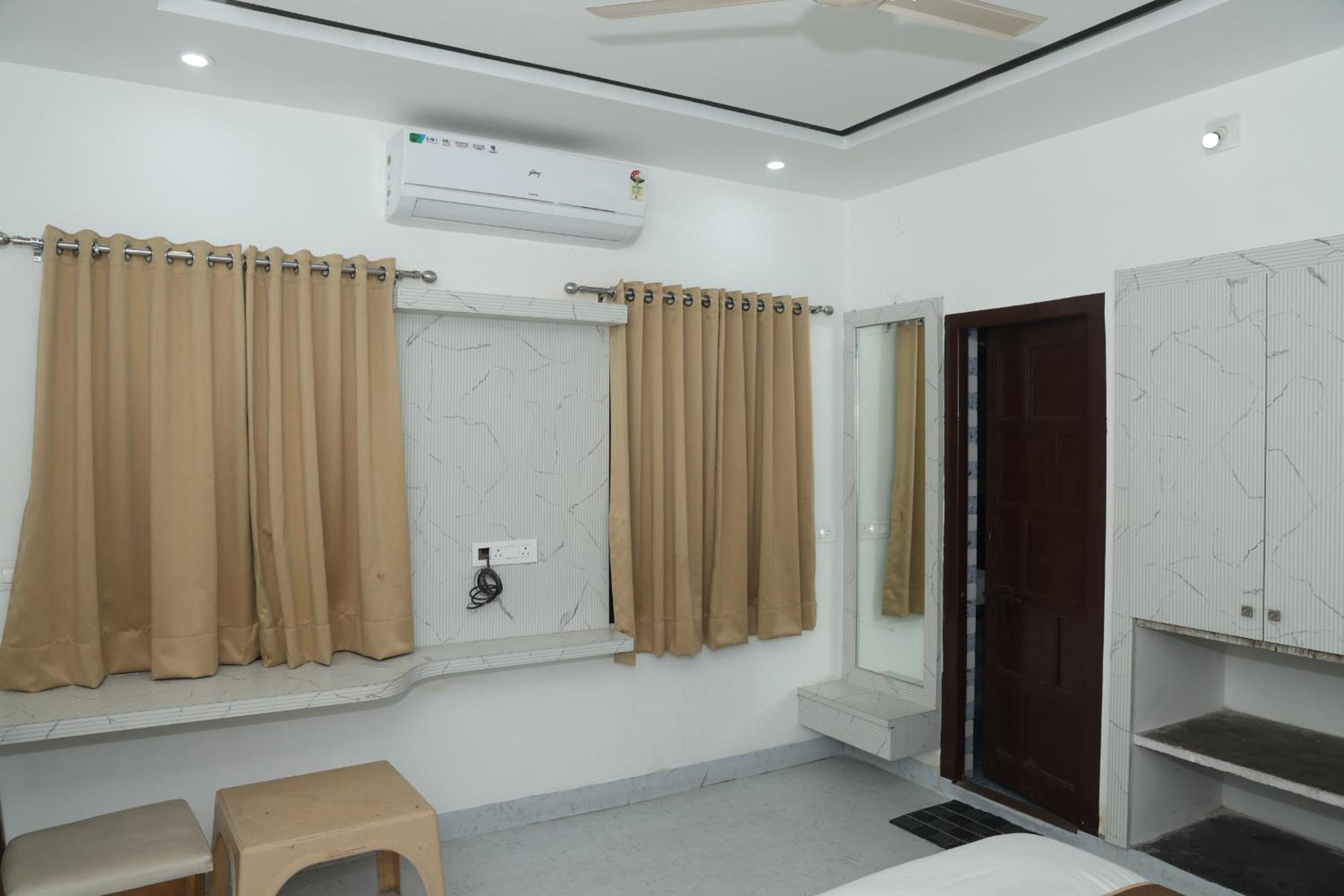 Devdarshan Hotel & Restaurant Udaipur Exterior foto