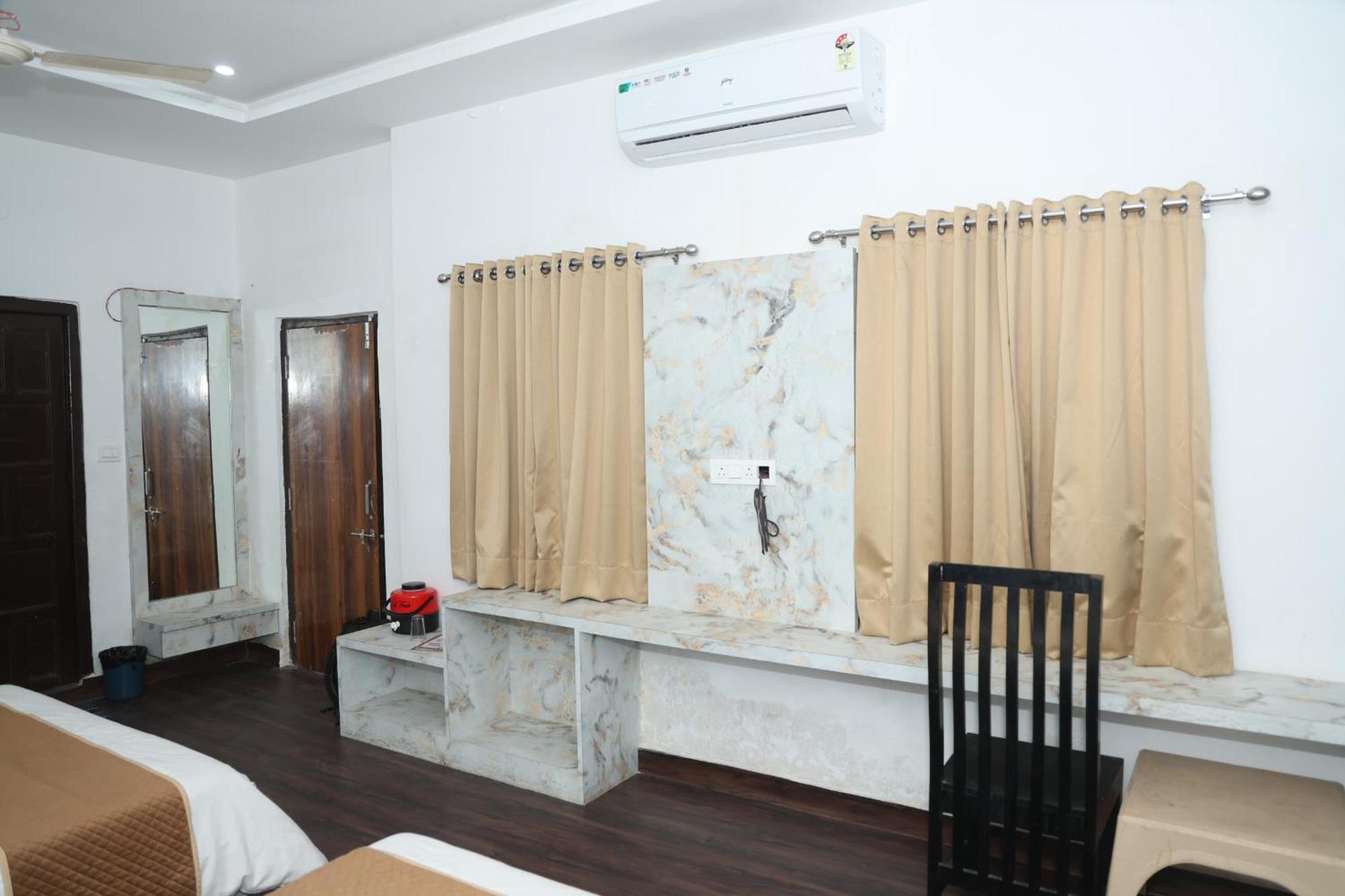 Devdarshan Hotel & Restaurant Udaipur Exterior foto