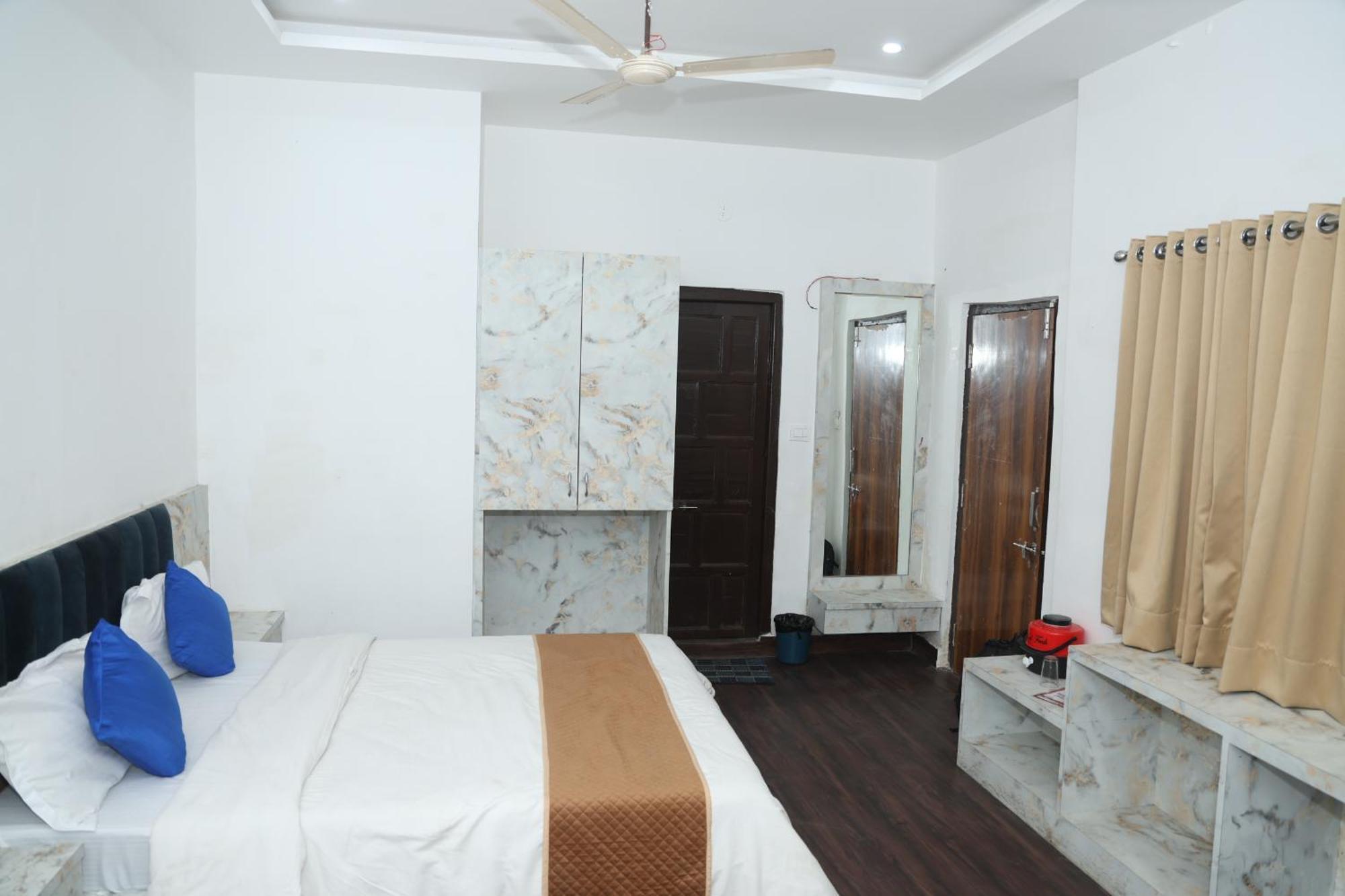 Devdarshan Hotel & Restaurant Udaipur Exterior foto